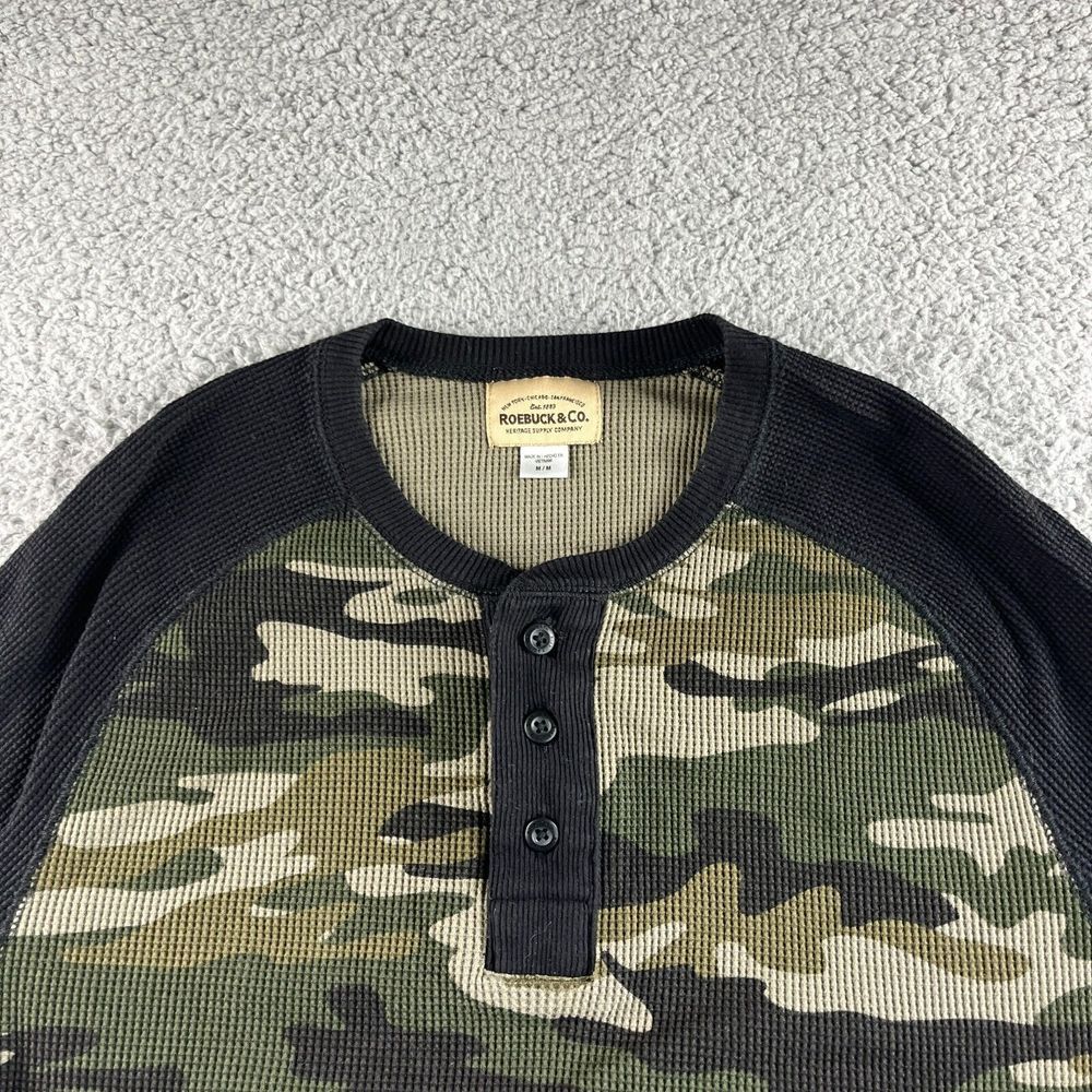 Roebuck‎ and Co. T Shirt Mens Medium Green Black Henley Camo Waffle Knit Thermal